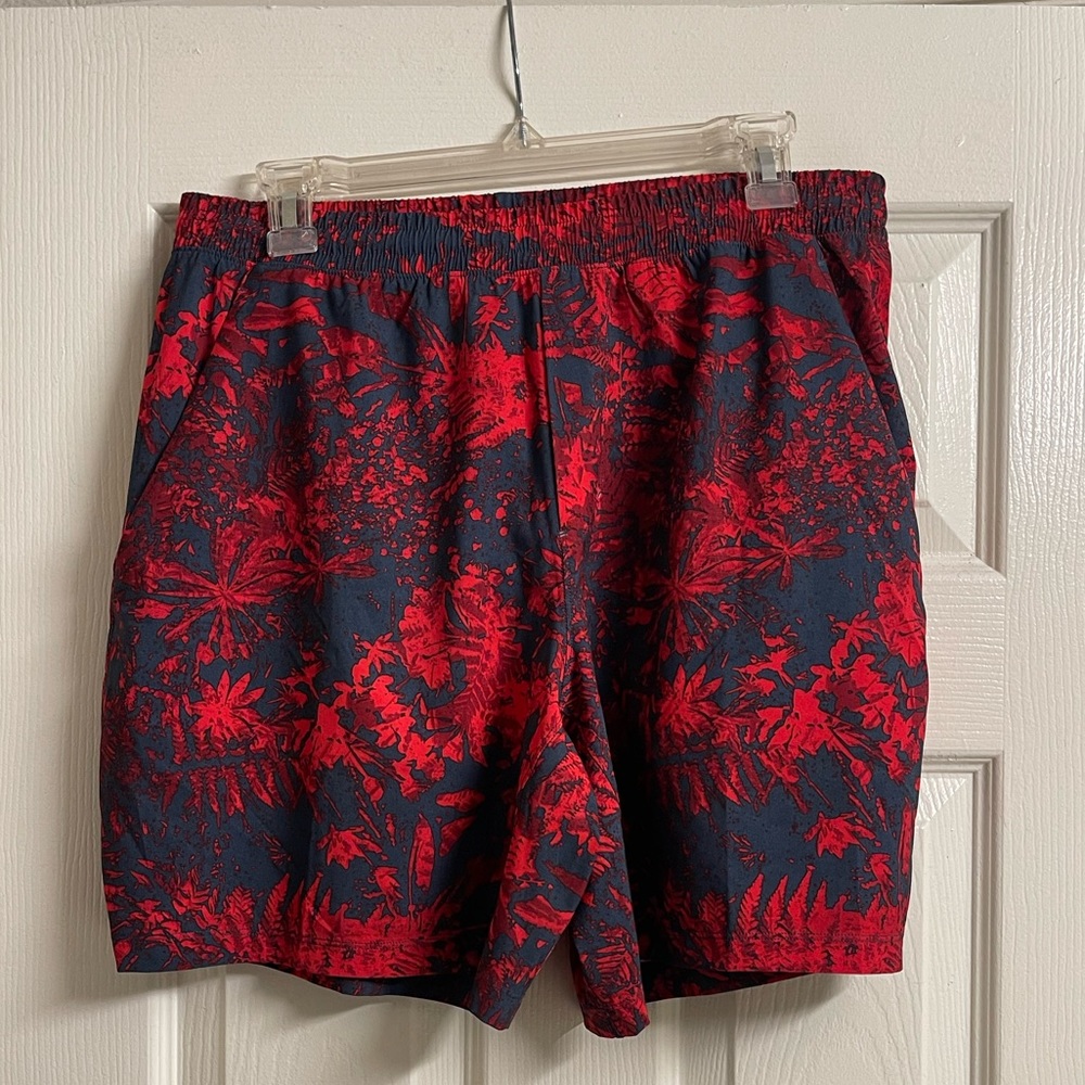 Lululemon Pace Breaker 7” Red/Navy Floral BNWOT Large